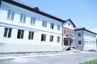 Президент Абхазии проинспектировал строительство детского сада в Очамчыре
