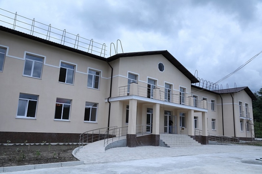 Новую школу в селе Тхина построят к сентябрю