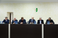 Аслан Бжания представил активу Очамчырского района нового исполняющего обязанности  Главы Администрации  Беслана Бигвава